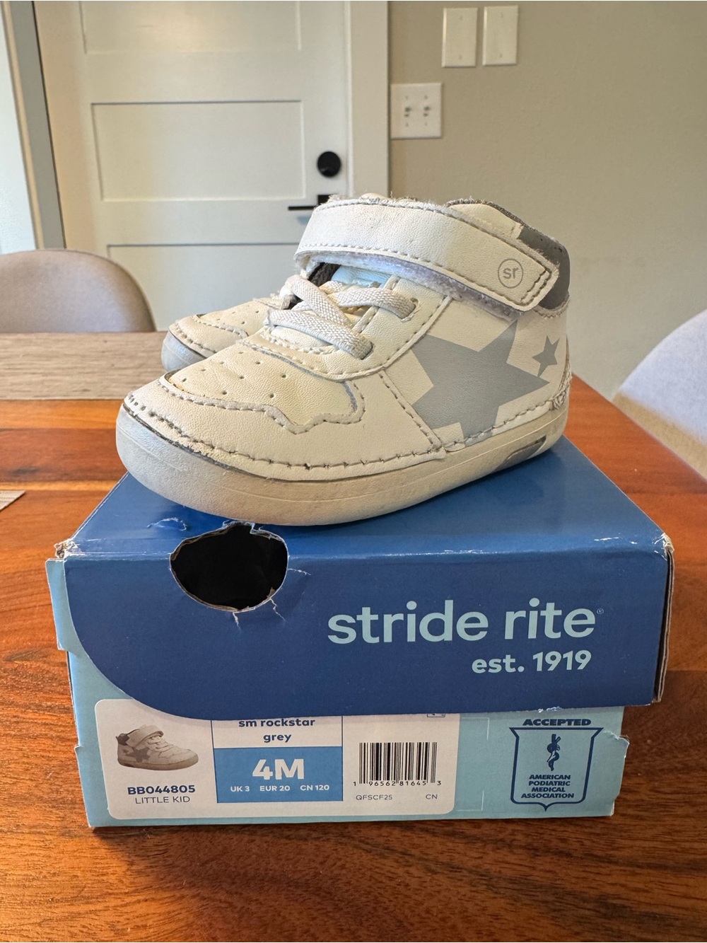 Stride Rite Gray and White Baby Rockstar High-Top Sneakers